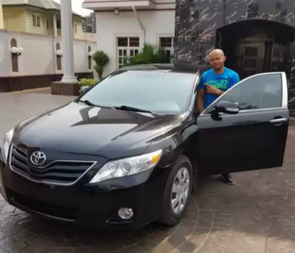 Kcee Gifts His Long Time Logistics Officer A New Car (Photos)